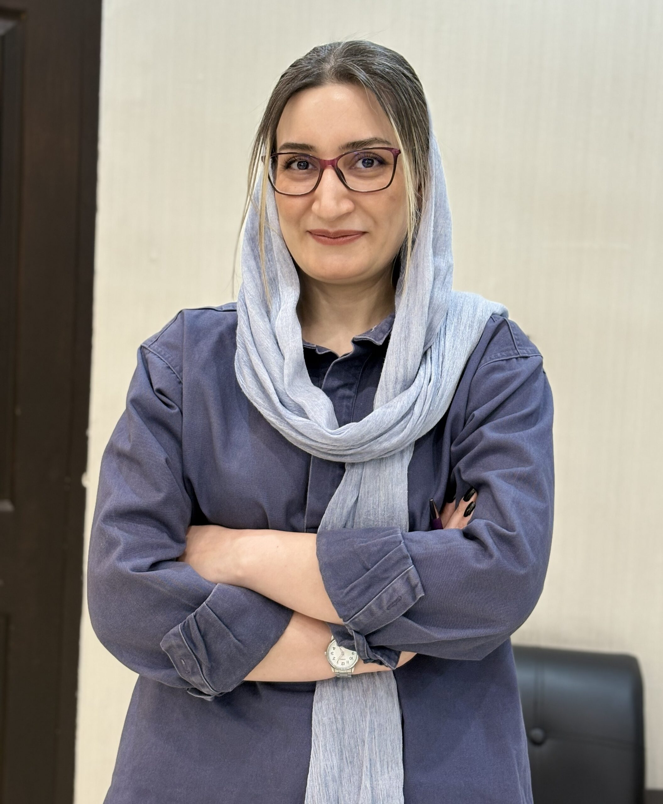 بنفشه نامداری